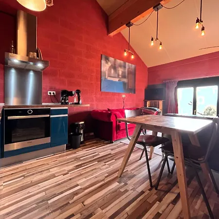 بيت للعطل The Roots Marcouray