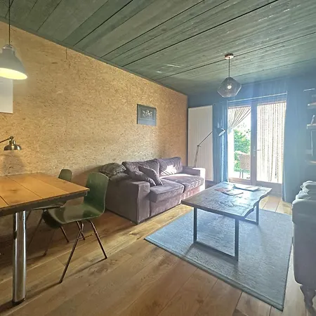 بيت للعطل The Roots *