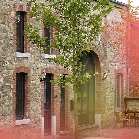 بيت للعطل The Roots Marcouray